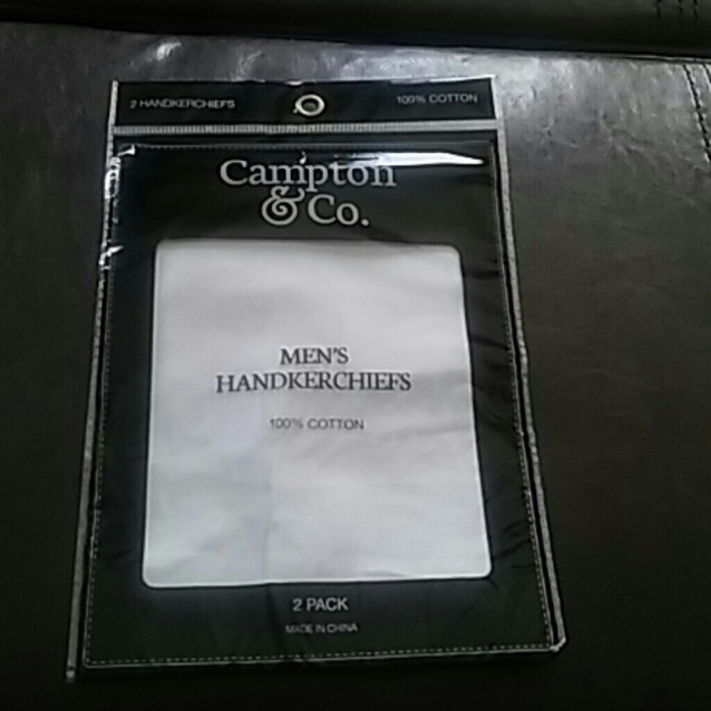 Men's handkerchiefs 2 pack in white 100% cotton.